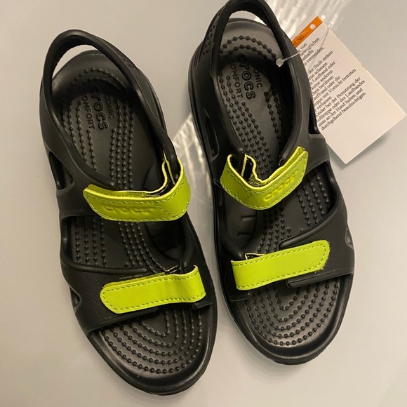 Crocs Swifter River Kids Black and Green Sandals C13 - Picture 8 of 8